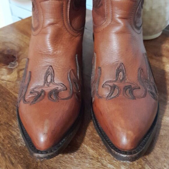 SOLD🔶️🔶️🔶️🔶🔶women's brown leather cowboy boots Frye brand pull on style 8B - Picture 5 of 12